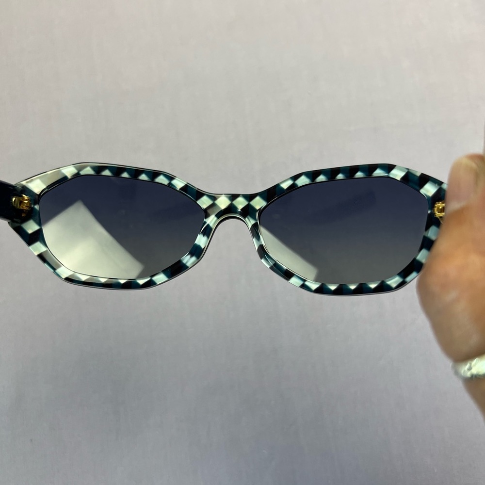 Prada Sunglasses - Picture 15 of 15